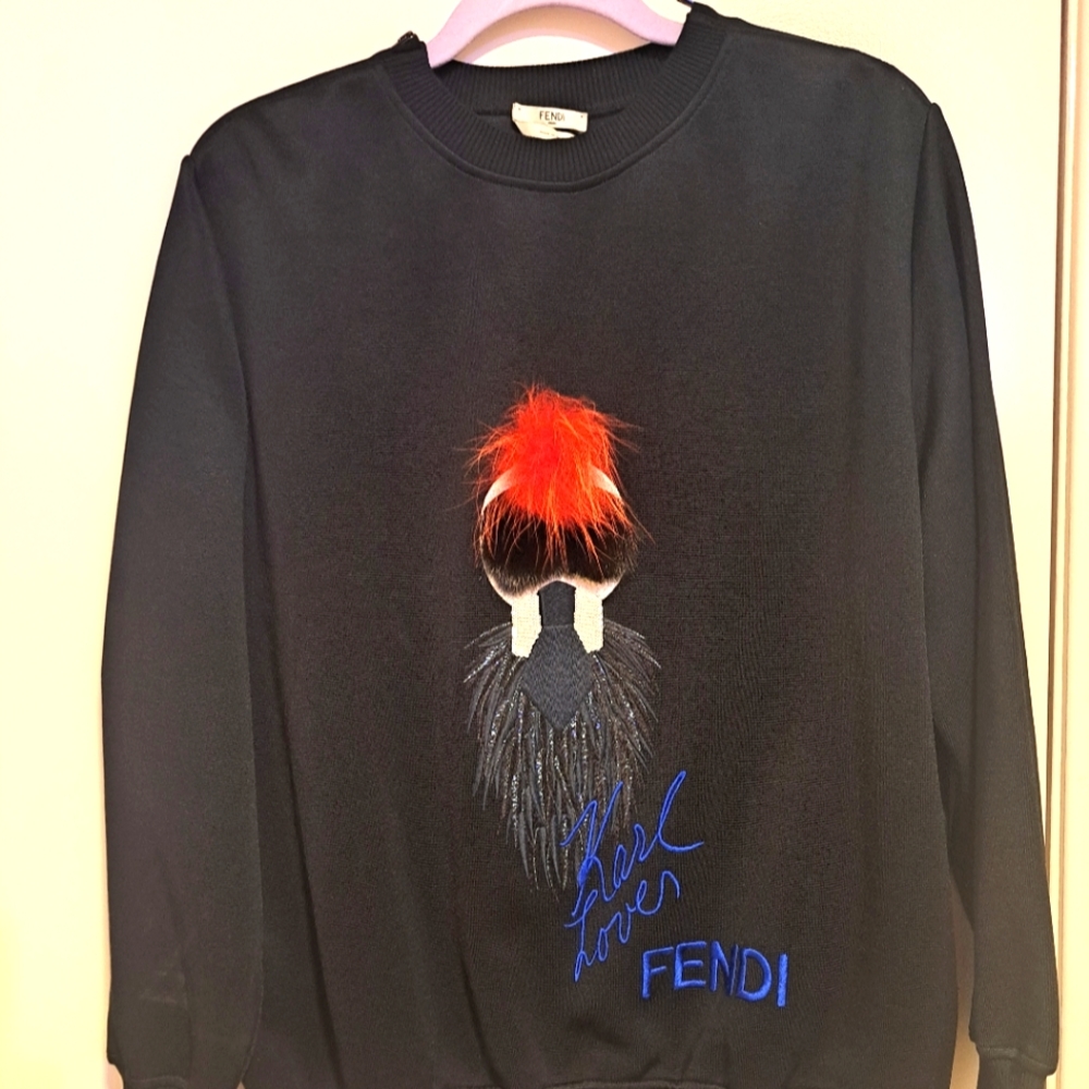 Karl Loves FENDI Sweater size 42